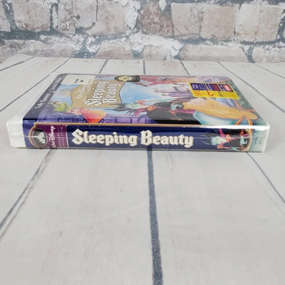 2/$25 Walt Disney's Sleeping  Beauty Limited Edition VHS - Picture 4 of 5